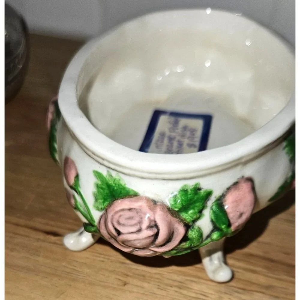 Vintage Ceramic Footed Trinket Dish & Silver Tone Box‎ Set